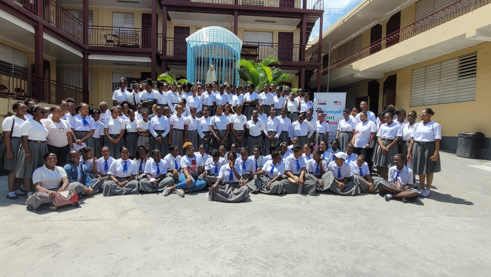 Kwazad Kont Kansè – Port-au-Prince : 3 600 jeunes sensibilisés au cancer du sein en 21 jours